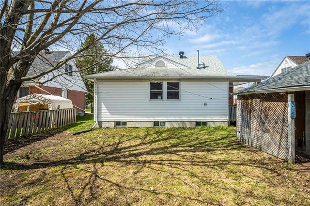 936 Burns Street, House detached with 3 bedrooms, 1 bathrooms and 3 parking in North Bay ON | Image 36