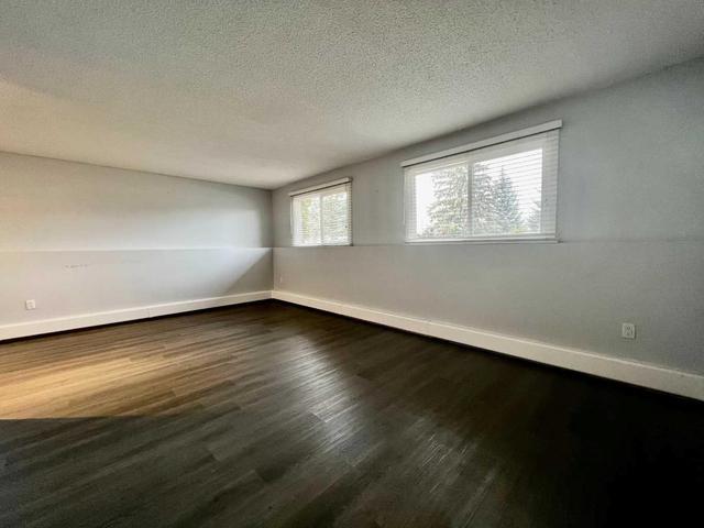 27 - 11 Stanton Street, Condo with 2 bedrooms, 1 bathrooms and 1 parking in Red Deer AB | Image 9