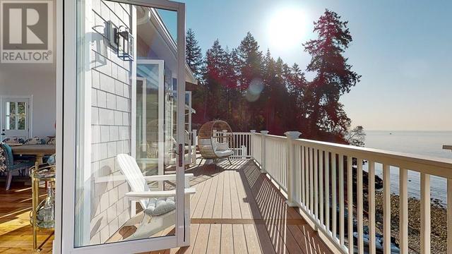 2583 - 85 Lower Road, House detached with 5 bedrooms, 4 bathrooms and 6 parking in Sunshine Coast D BC | Image 19