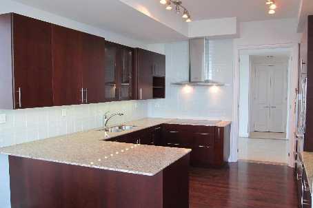 2703 - 1 Bedford Rd, Condo with 2 bedrooms, 3 bathrooms and 2 parking in Toronto ON | Image 4