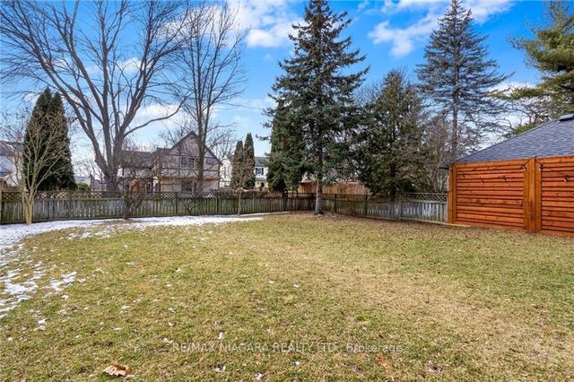 7 Thairs Ave, House detached with 2 bedrooms, 2 bathrooms and 5 parking in St. Catharines ON | Image 26