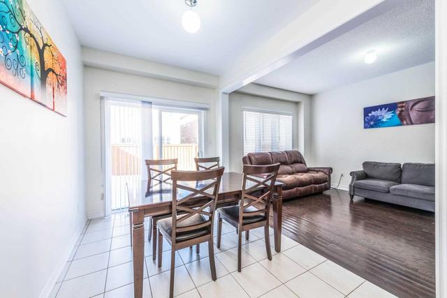 55 Yardley Cres, House semidetached with 4 bedrooms, 3 bathrooms and 3 parking in Brampton ON | Image 9