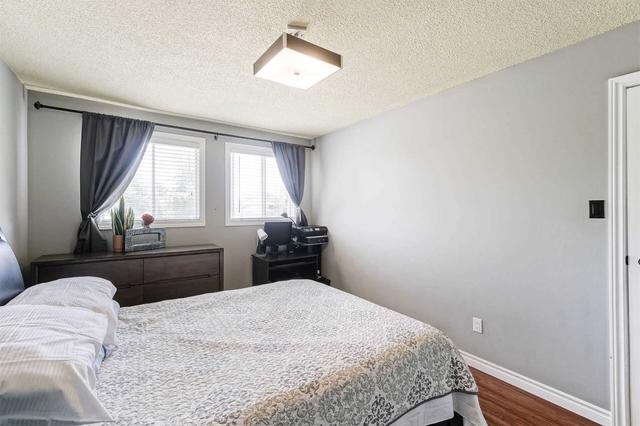 59 Ecclestone Dr, House detached with 3 bedrooms, 2 bathrooms and 4 parking in Brampton ON | Image 19