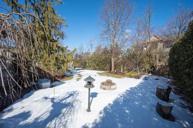 525 Swann Dr, House detached with 3 bedrooms, 2 bathrooms and 3 parking in Oakville ON | Image 21