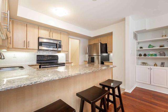 Th 512 - 25 Laidlaw St, Townhouse with 3 bedrooms, 3 bathrooms and 1 parking in Toronto ON | Image 4