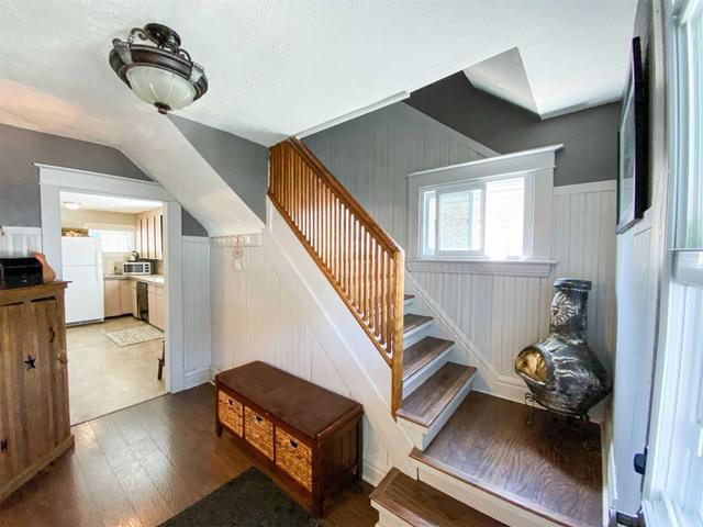 32 Lorne St, House detached with 3 bedrooms, 2 bathrooms and 3 parking in St. Catharines ON | Image 10