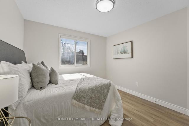 72 Chrysler Cres, House detached with 3 bedrooms, 3 bathrooms and 3 parking in Cambridge ON | Image 26