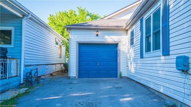 51 Rosedale Avenue, House detached with 2 bedrooms, 1 bathrooms and 3 parking in St. Catharines ON | Image 5