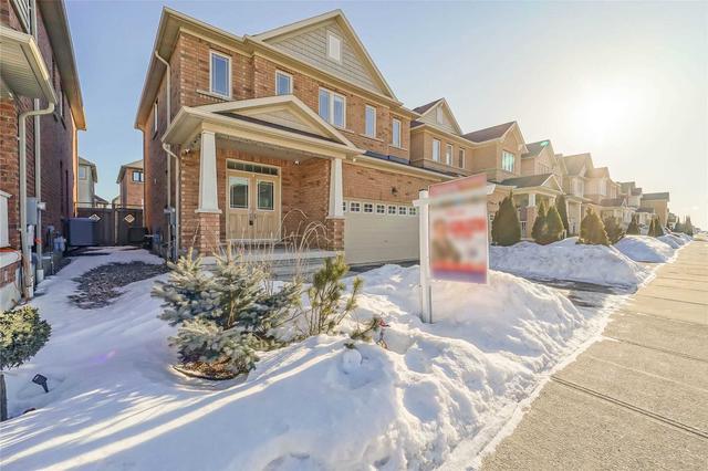 19 Overhold Cres, House detached with 4 bedrooms, 4 bathrooms and 4 parking in Richmond Hill ON | Image 12