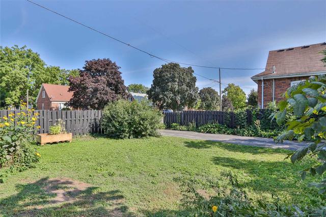 507 Athol St E, House detached with 4 bedrooms, 2 bathrooms and 2 parking in Oshawa ON | Image 19
