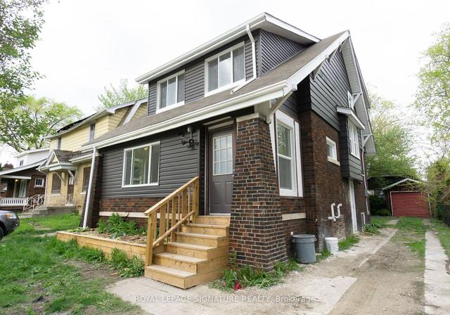 734 Rosedale Ave, House detached with 6 bedrooms, 2 bathrooms and 5 parking in Windsor ON | Image 1