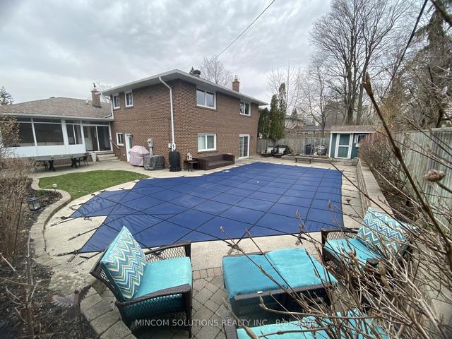 15 Tallforest Cres, House detached with 4 bedrooms, 3 bathrooms and 6 parking in Toronto ON | Image 21