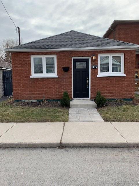 13 East 31st St, House detached with 2 bedrooms, 1 bathrooms and 0 parking in Hamilton ON | Image 12