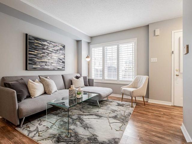 105 Weston Rd, Townhouse with 3 bedrooms, 3 bathrooms and 1 parking in Toronto ON | Image 20