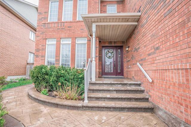820 Stargazer Dr, House detached with 4 bedrooms, 4 bathrooms and 4 parking in Mississauga ON | Image 12