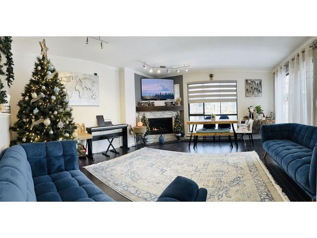 410 - 2357 Whyte Avenue, Condo with 2 bedrooms, 2 bathrooms and 2 parking in Port Coquitlam BC | Card Image