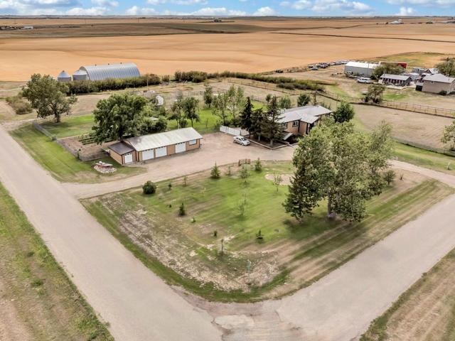 1 - 13514 Range Road 65 Range, House detached with 4 bedrooms, 3 bathrooms and 3 parking in Cypress County AB | Image 1
