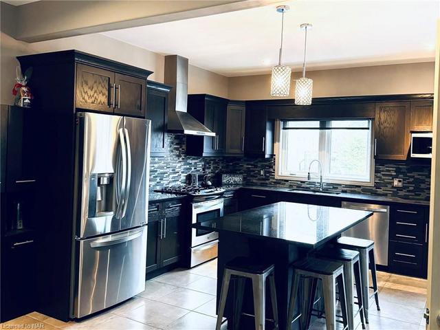 6498 Christopher Crescent Crescent, House detached with 4 bedrooms, 3 bathrooms and 7 parking in Niagara Falls ON | Image 19