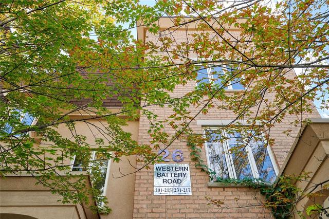 207 - 26 Western Battery Rd, Townhouse with 2 bedrooms, 2 bathrooms and 1 parking in Toronto ON | Image 1
