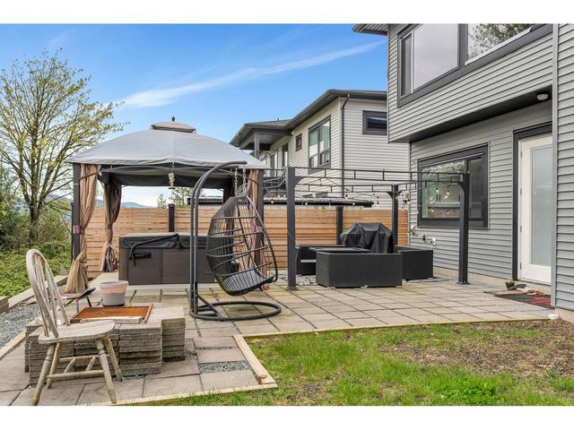 8362 Mctaggart Street, House detached with 5 bedrooms, 5 bathrooms and 4 parking in Mission BC | Image 39
