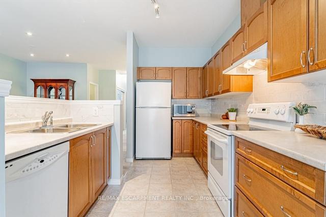 45 Manitoulin Tr, Townhouse with 2 bedrooms, 2 bathrooms and 4 parking in Hamilton ON | Image 39
