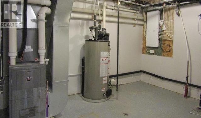 Basement utility room | Image 28