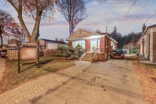 15 Chandler Dr, House detached with 3 bedrooms, 1 bathrooms and 2 parking in Toronto ON | Image 11