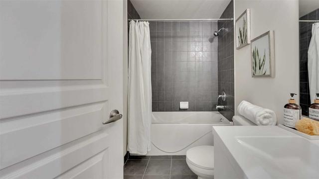1002 - 2240 Lake Shore Blvd S, Condo with 2 bedrooms, 1 bathrooms and 1 parking in Toronto ON | Image 23