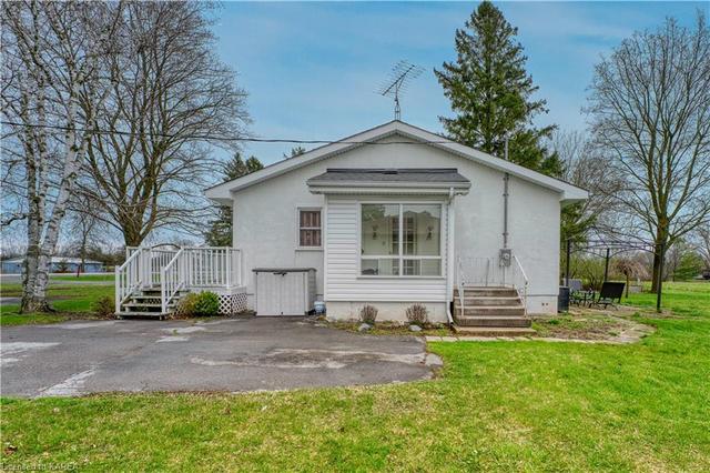 7770 County Road 2, House detached with 3 bedrooms, 1 bathrooms and 6 parking in Greater Napanee ON | Image 14