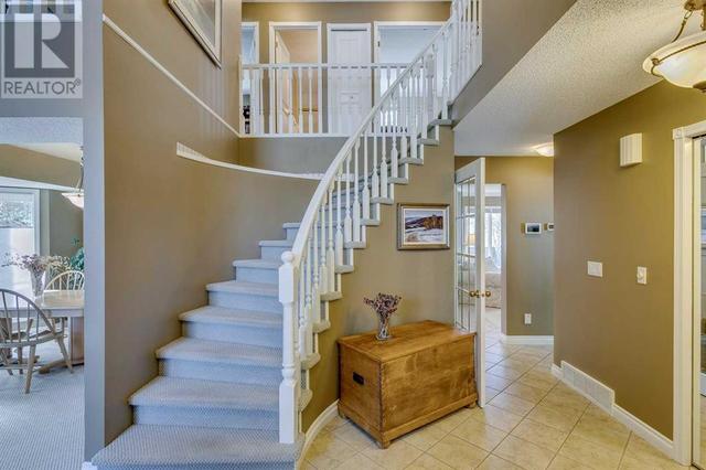 159 Woodhaven Place Sw, House detached with 4 bedrooms, 3 bathrooms and 4 parking in Calgary AB | Image 17