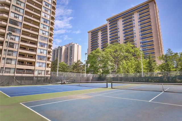 1003 - 100 Quebec Ave, Condo with 2 bedrooms, 2 bathrooms and 1 parking in Toronto ON | Image 27