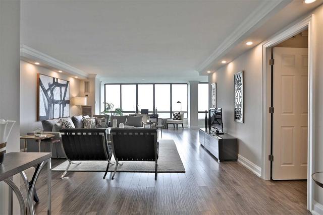 1807 - 65 Skymark Dr, Condo with 2 bedrooms, 2 bathrooms and 1 parking in Toronto ON | Image 4
