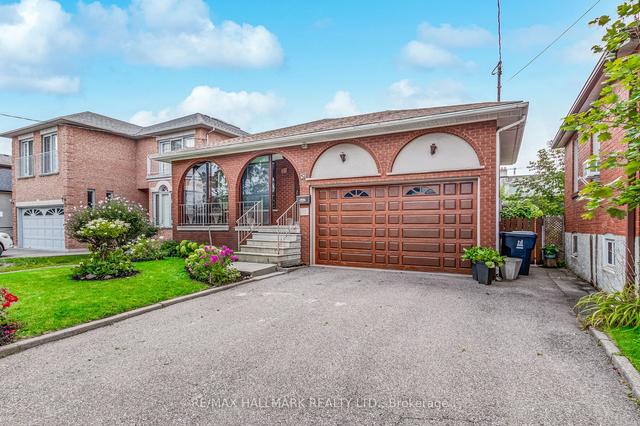 57 Regent Rd, House detached with 3 bedrooms, 3 bathrooms and 6 parking in Toronto ON | Image 12
