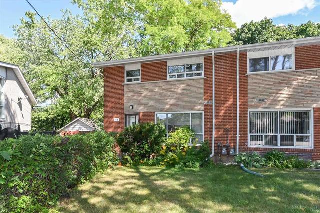 106 Marbury Cres, House semidetached with 3 bedrooms, 1 bathrooms and 3 parking in Toronto ON | Image 1