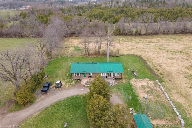 5888 Highway 35, House detached with 3 bedrooms, 1 bathrooms and 20 parking in Kawartha Lakes ON | Image 1