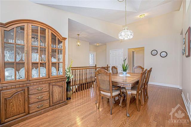 4472 Bittersweet Place, Home with 3 bedrooms, 3 bathrooms and 5 parking in Ottawa ON | Image 2