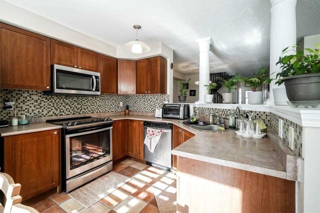 1056 Barclay Circ, House attached with 3 bedrooms, 3 bathrooms and 2 parking in Milton ON | Image 20