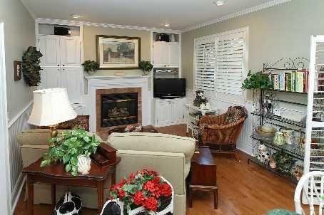 th9 - 8038 Yonge St, Townhouse with 3 bedrooms, 3 bathrooms and 2 parking in Vaughan ON | Image 4