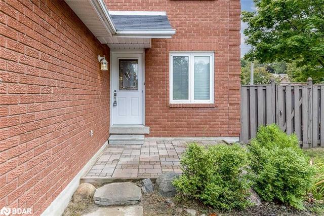 83 Geddes Crescent, House detached with 3 bedrooms, 1 bathrooms and 4 parking in Barrie ON | Image 16