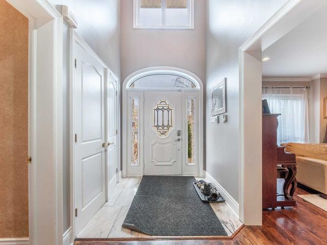 39 Corwin Cres, House detached with 5 bedrooms, 6 bathrooms and 4 parking in Toronto ON | Image 34