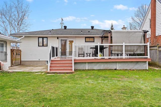 259 Lakeshore Rd, House detached with 3 bedrooms, 2 bathrooms and 4 parking in St. Catharines ON | Image 24