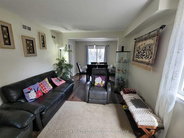 139 Walmer Gdns, House detached with 3 bedrooms, 2 bathrooms and 5 parking in London ON | Image 2