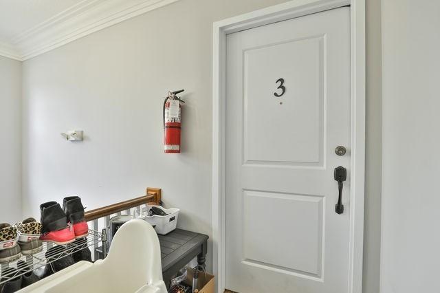 2 Grant Ave, House detached with 6 bedrooms, 4 bathrooms and 4 parking in Hamilton ON | Image 3