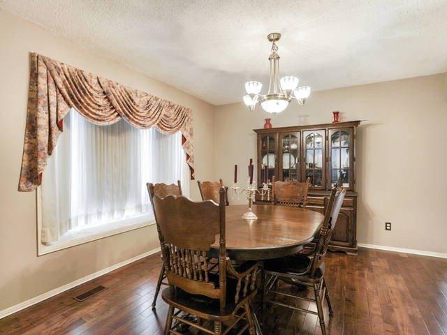 809 Cartref Ave, House detached with 4 bedrooms, 3 bathrooms and 4 parking in Oshawa ON | Image 38