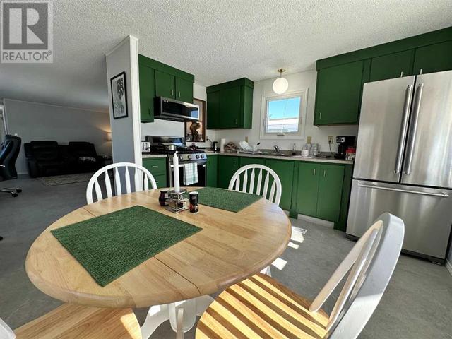 1950 5 Avenue, House other with 3 bedrooms, 1 bathrooms and 2 parking in Wainwright AB | Image 6