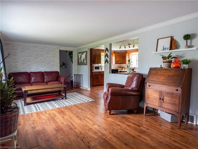 1664 Royal York Road, House detached with 3 bedrooms, 1 bathrooms and 14 parking in Fort Erie ON | Image 11