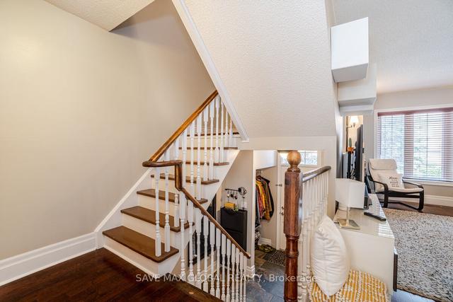 28 - 2 Clay Brick Crt, Townhouse with 3 bedrooms, 2 bathrooms and 2 parking in Brampton ON | Image 36