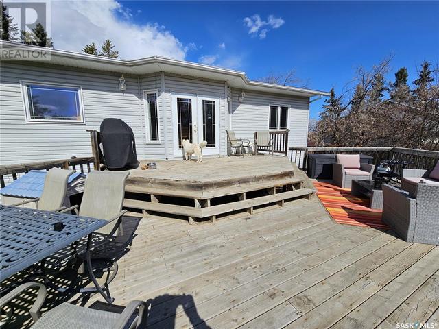 302 Centre Avenue, House detached with 4 bedrooms, 3 bathrooms and null parking in Meadow Lake SK | Image 29