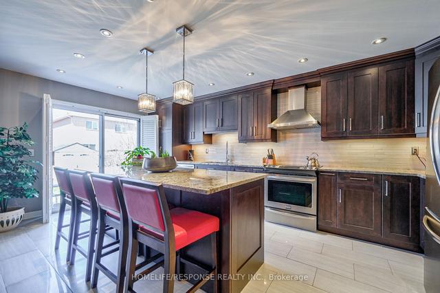3717 Windhaven Dr, House detached with 4 bedrooms, 3 bathrooms and 6 parking in Mississauga ON | Image 10