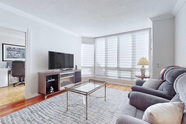 118 - 7398 Yonge St, Condo with 3 bedrooms, 2 bathrooms and 3 parking in Vaughan ON | Image 9